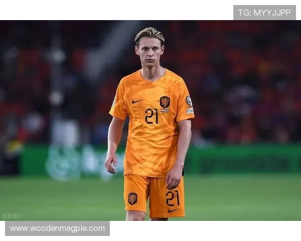 巴萨官宣德容恢复参与部分合练 巴萨官宣德容恢复参与部分合练